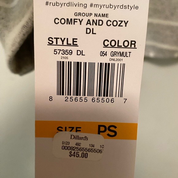 Ruby Rd. Petite - Picture 4 of 6